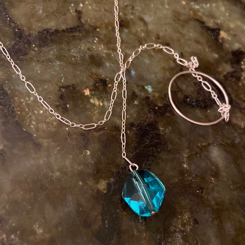 Swarovski Cristal blue color necklace